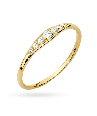 8ct Gold Delicate Cubic Zirconia Ring