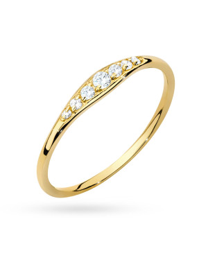 8ct Gold Delicate Cubic Zirconia Ring