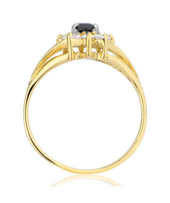 14k Gold Ring With Black Oval Zirconia – Elegant Contrast Design