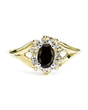 14k Gold Ring With Black Oval Zirconia – Elegant Contrast Design