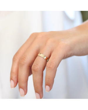 14k Gold Wedding Band 4 mm with Zirconia – Sizes 15–23