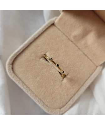 8k Gold Ring with Black Cubic Zirconias – Delicate Women’s Jewellery