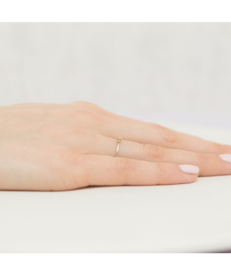 8ct Gold Three Stone Cubic Zirconia Ring