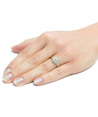 Large flower ring with cubic zirconia 8k