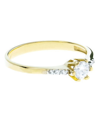Engagement ring with white stones 8k classic