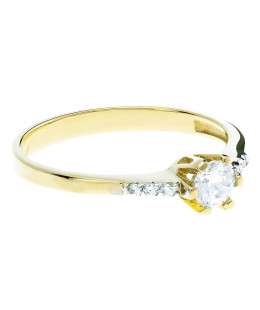 Engagement ring with white stones 8k classic