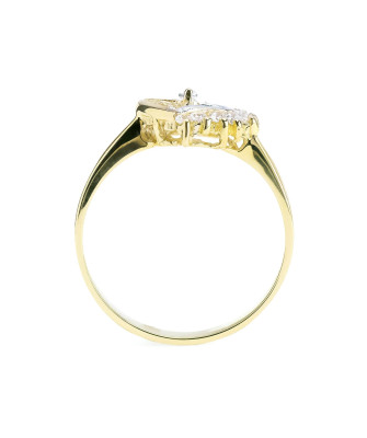 Engagement ring heart 8k white stones
