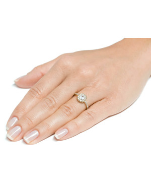 Engagement ring 8k white stones classic