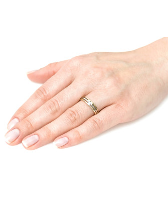Ring like a band with a stone 8k gold