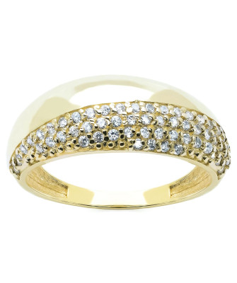 Thick gold ring with cubic zirconia