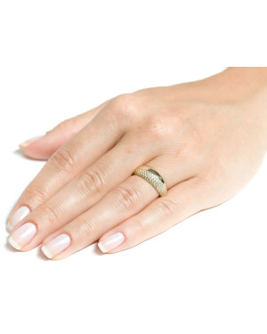 Thick gold ring with cubic zirconia