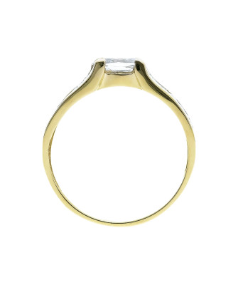 Engagement ring 8k with hearts white stone