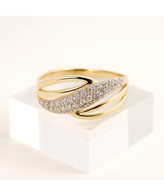 Ring with stones interwoven pattern 8k