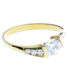 Gold ring 8k white zircons