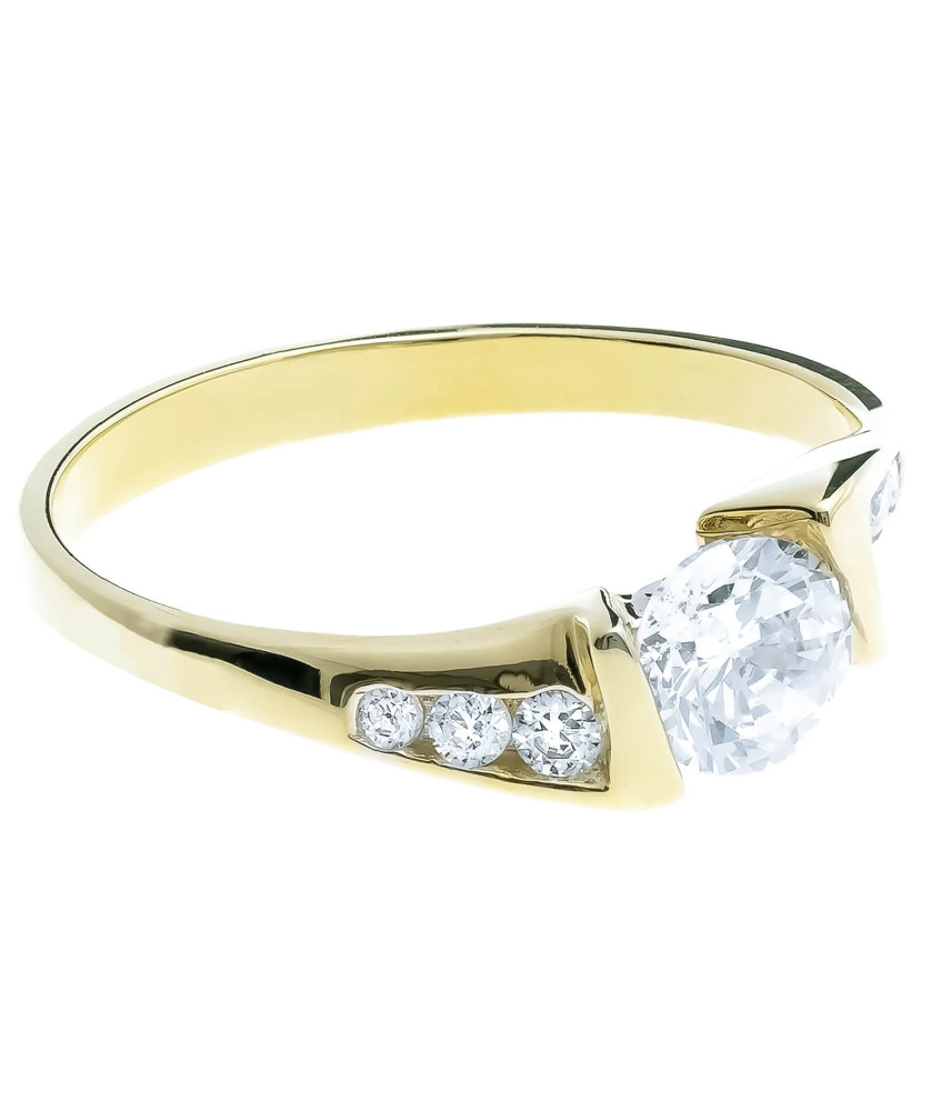 Gold ring 8k white zircons