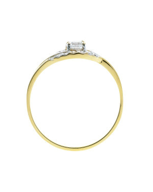 Gold ring with cubic zirconia 8k white stones