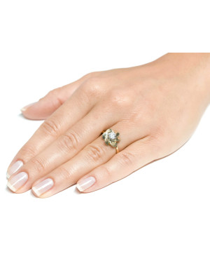 Ring stone in flower gold 8k