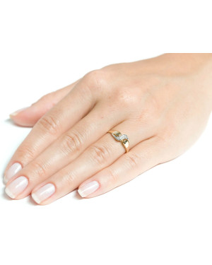 Gold ring 8k wave of zirconia