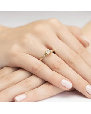 Złoty Pierścionek 14k z diamentem brylant 0,08ct