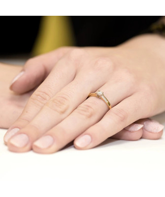 Złoty Pierścionek 14k z diamentem brylant 0,19ct