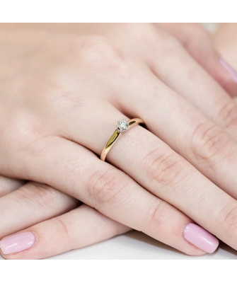 14k Gold Ring with 0.20ct Brilliant Diamond