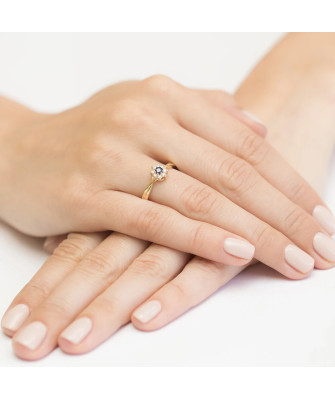 Złoty Pierścionek 14k z diamentem szafir 0,15ct