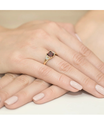 14k Gold Ring with Garnet Diamond 1.30ct