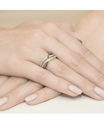 14k Gold Ring with Brilliant Diamond White 0.18 Black 0.09ct