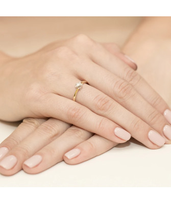 14k Gold Ring with 0.10ct Brilliant Diamond