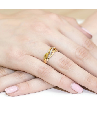 14k Gold Ring with 0.10ct Brilliant Diamond