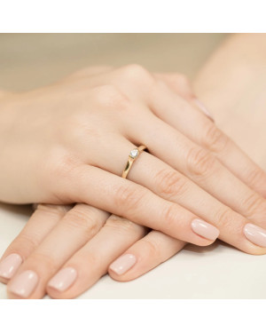 14k Gold Ring with 0.15ct Brilliant Diamond