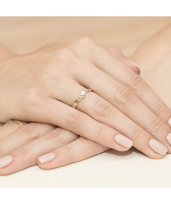 14k Gold Ring with 0.10ct Brilliant Diamond