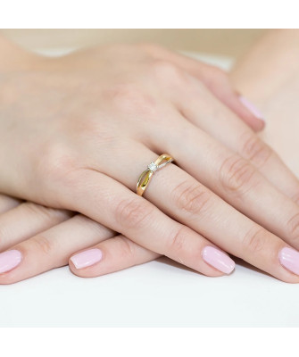 14k Gold Ring with 0.10ct Brilliant Diamond