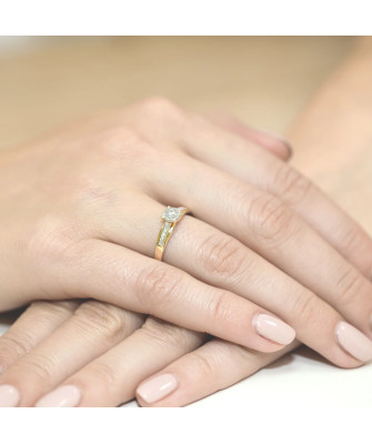 Złoty Pierścionek 14k z diamentem brylant 0,13ct