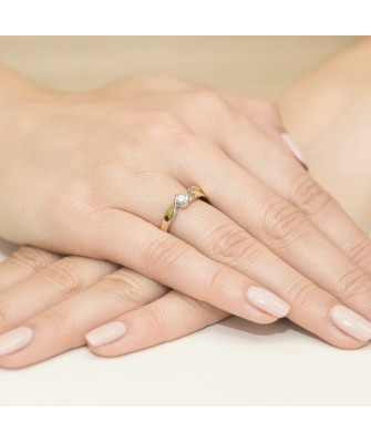 14k Gold Ring with 0.15ct Brilliant Diamond