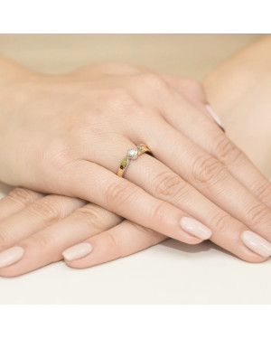 14k Gold Ring with 0.15ct Brilliant Diamond