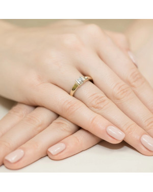 14k Gold Ring with 0.10ct Brilliant Diamond