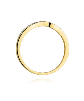 14k Gold Ring with 0.10ct Brilliant Diamond