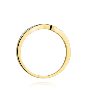 14k Gold Ring with 0.10ct Brilliant Diamond