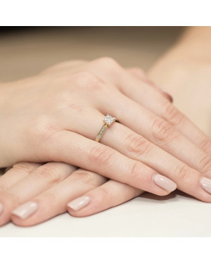 Złoty Pierścionek 14k z diamentem brylant 0,16ct