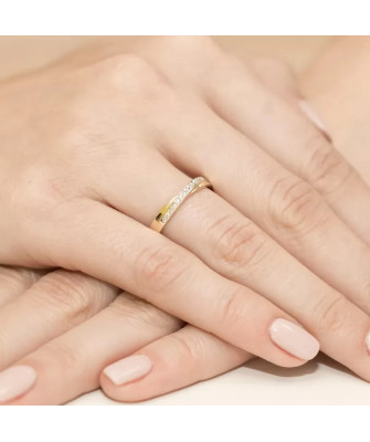 14k Gold Ring with 0.07ct Brilliant Diamond