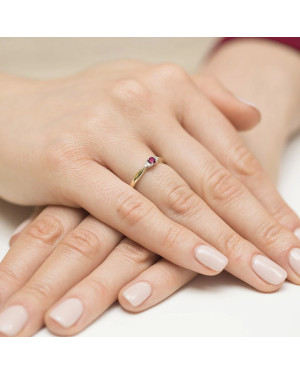 Złoty Pierścionek 14k z diamentem rubin 0,15ct