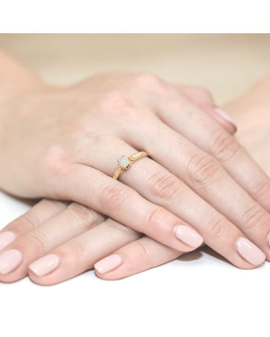Złoty Pierścionek 14k z diamentem brylant 0,11ct