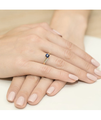 14k Gold Ring with 0.50ct Sapphire Diamond