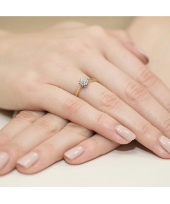 14k Gold Ring with 0.10ct Brilliant Diamond