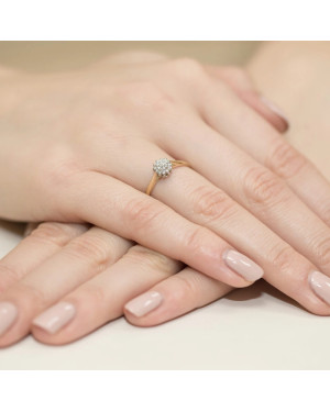 14k Gold Ring with 0.10ct Brilliant Diamond