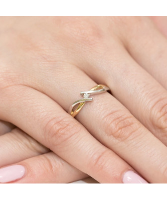 14k Gold Ring with 0.04ct Brilliant Diamond