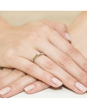 14k Gold Ring with 0.10ct Brilliant Diamond