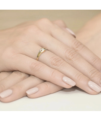 14k Gold Ring with 0.10ct Brilliant Diamond