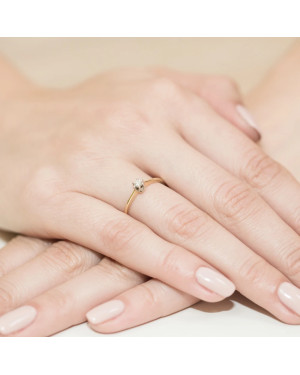 14k Gold Ring with 0.10ct Brilliant Diamond